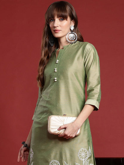 Indyancart IE Floral Embroidered Mandarin Collar Straight Tunic And Trousers