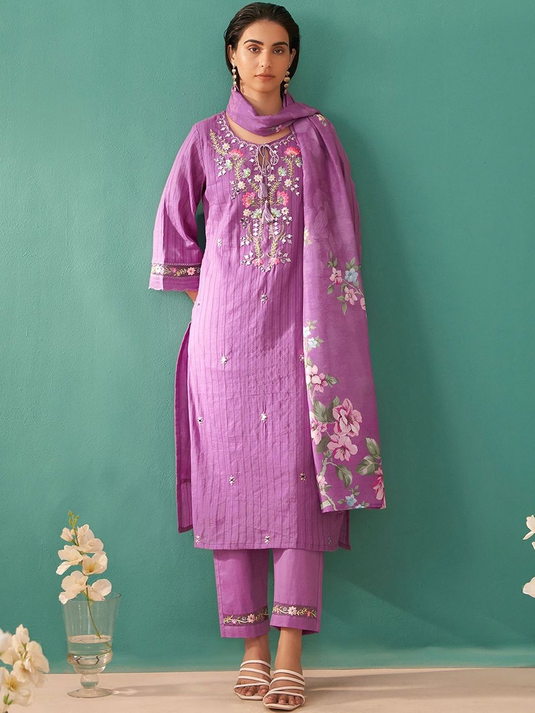 Women Ethnic Motifs Embroidered Regular Thread Work Pure Cotton Kurta with Trousers & With Dupatta