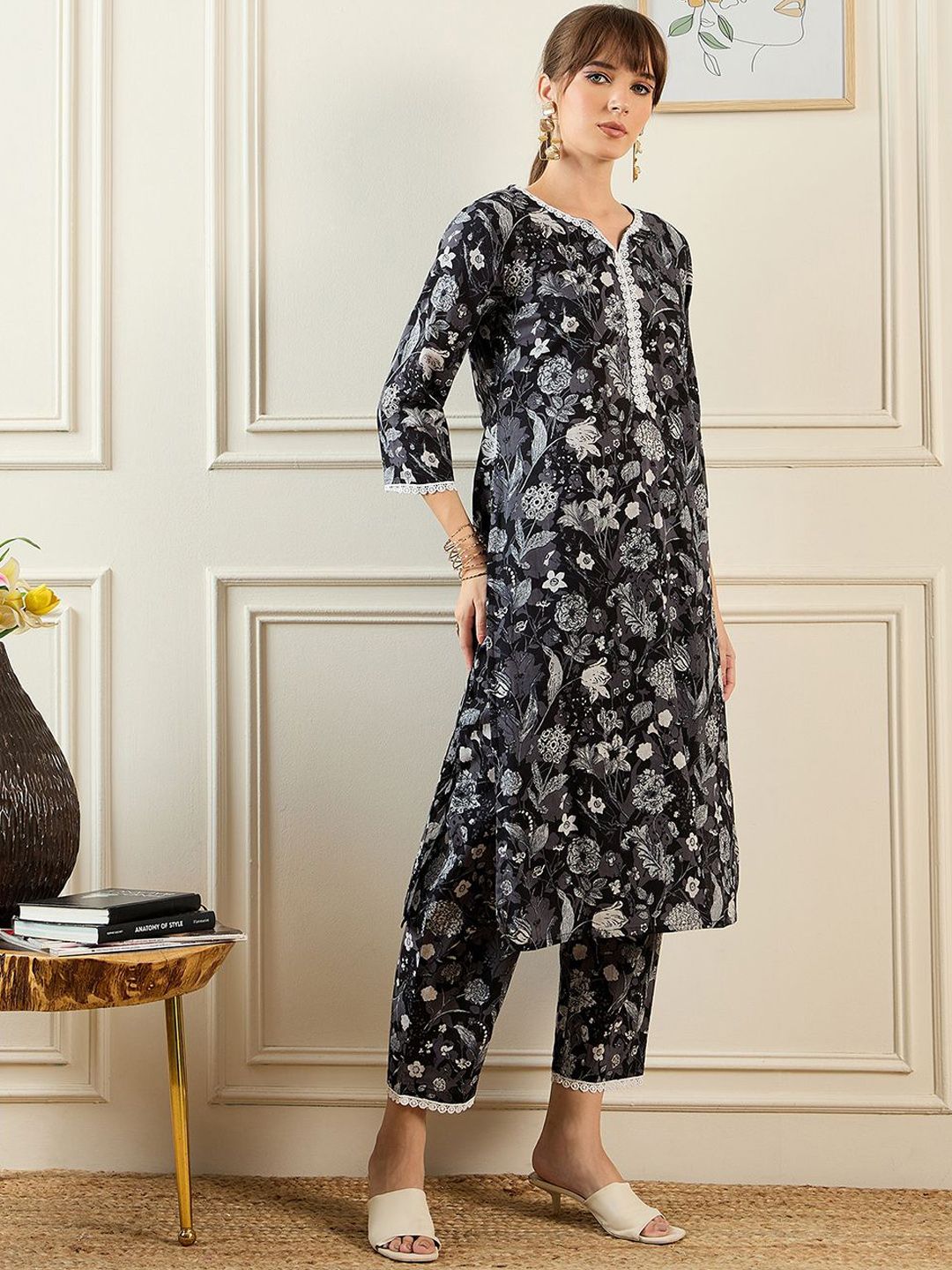 Indyancart IE Floral Printed Notched Neck Pure Cotton Straight Tunic With Trouser