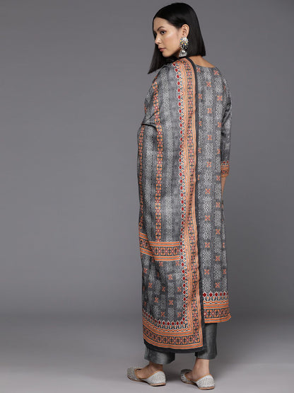 Indyancart VA Women'sEthnic Motif Printed Wool Blended Winter Straight Kurta Set with Printed Dupatta