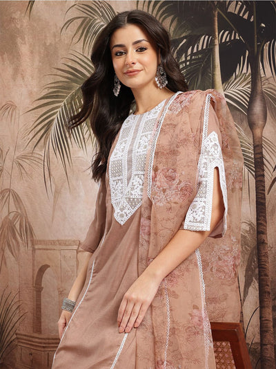 Indyancart SN Women's Yoke Design Regular Thread Work Kurta with Patiala & With Dupatta
