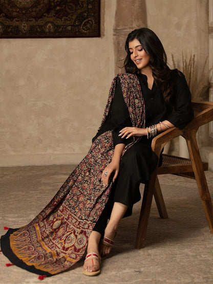Indyancart SN Women's Mandarin Collar Straight Kurta With Trouser & Dupatta