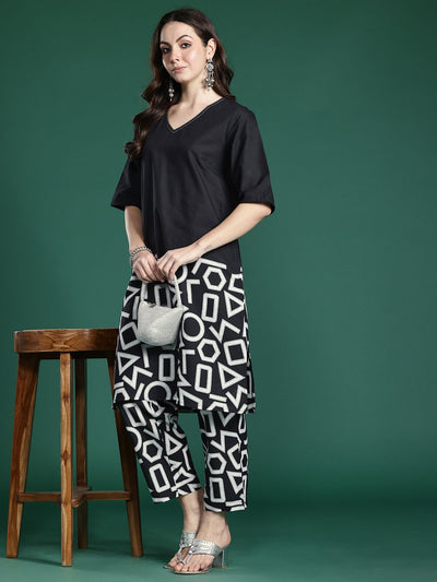 Indyancart IE Geometric Printed Pure Cotton Kurta with Palazzos