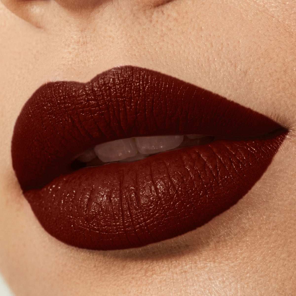 Flicka Bullet Lipstick in shade 09 showcasing a rich matte finish and intense pigment in a lightweight, long-lasting formula