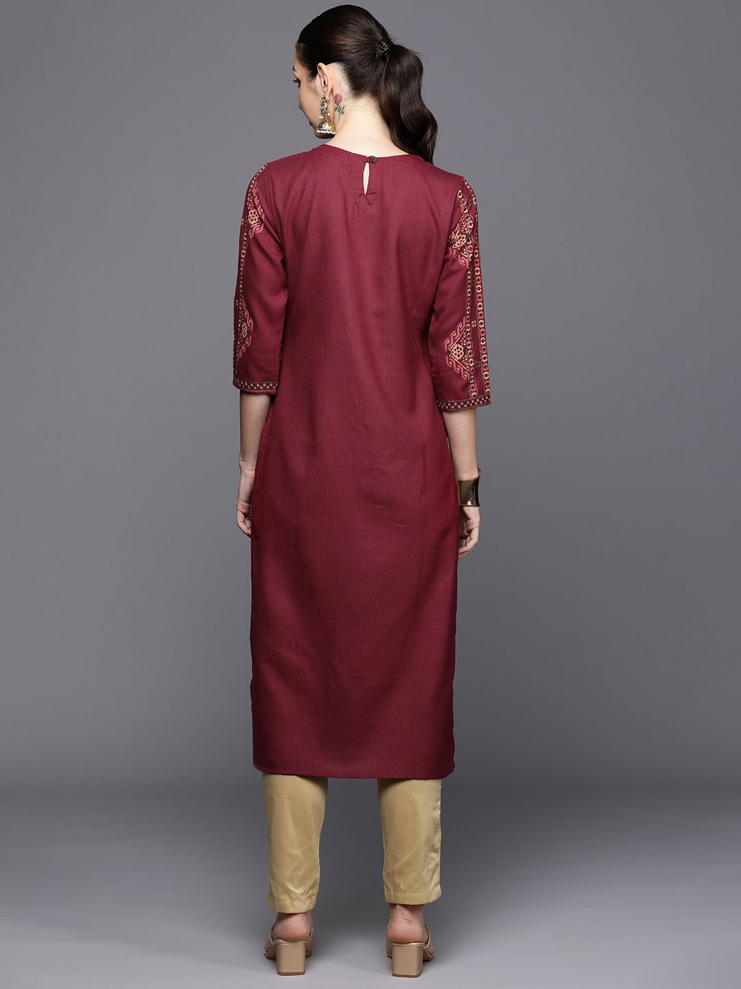 Indyancart IE Ethnic Motifs Foil Printed Straight Kurta