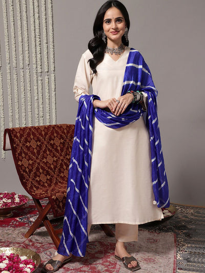 Indyancart SN Women's V-Neck Straight Kurta With Trousers & Dupatta