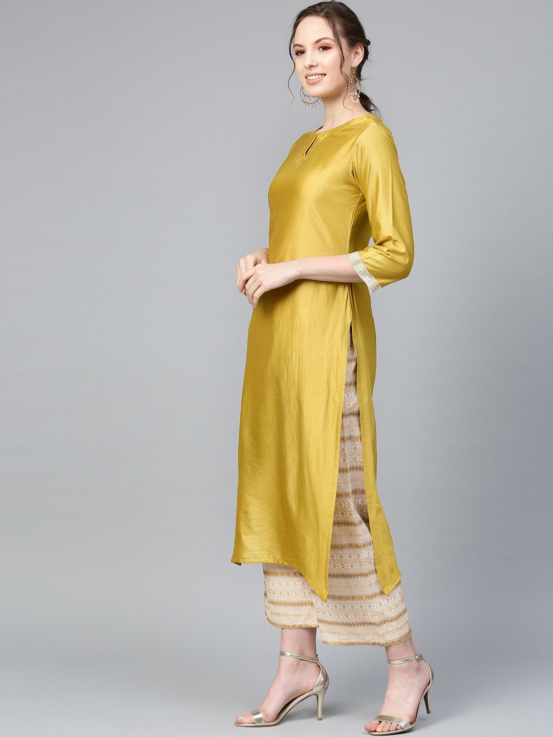 Dhiyona IE Muted Dandelion Ethnic Stripes Keyhole Kurta Set with Stole