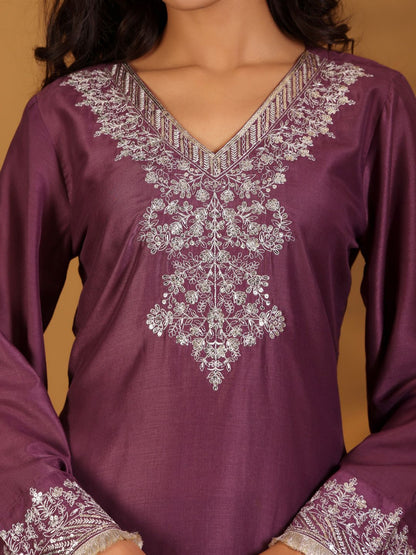 Indyancart VA Women'sFloral Embroidered Sequnnied V-Neck Straight Kurta With Trousers & Dupatta