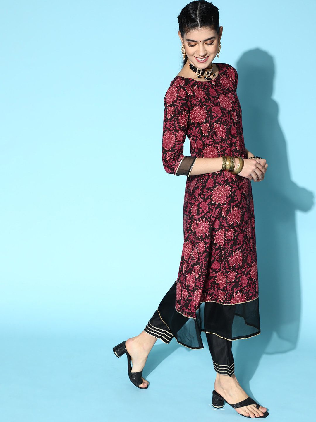 Indyancart IE Women Floral Printed Gotta Patti Kurta With Trousers & Dupatta