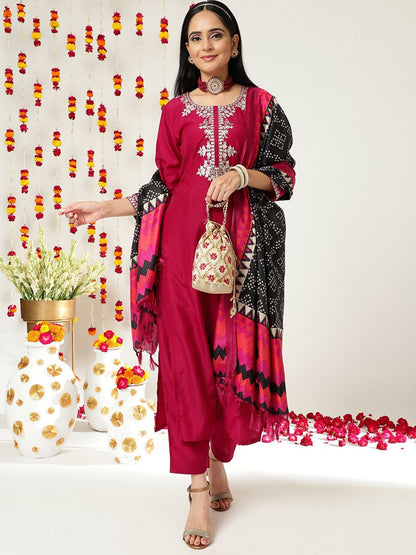 Indyancart VA Women's Ethnic Motifs Yoke Design Zari Work Striaght Kurta & Trousers With Dupatta