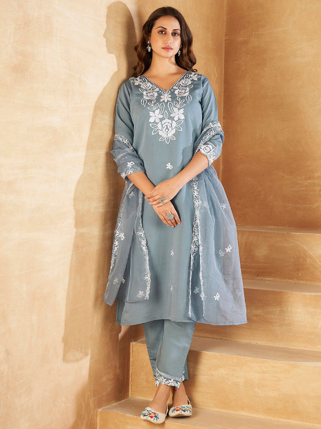 Indyancart IE Floral V-neck Embroidered Regular Thread Work Kurta with Trousers & With Dupatta
