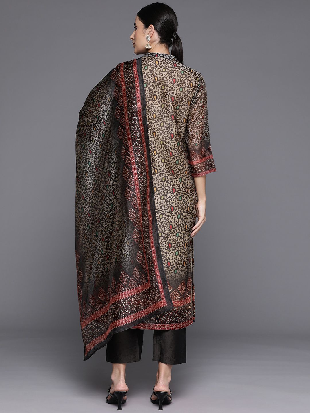 Indyancart VA Women's Paisley Printed Regular Chanderi Silk Kurta with Trousers & Dupatta