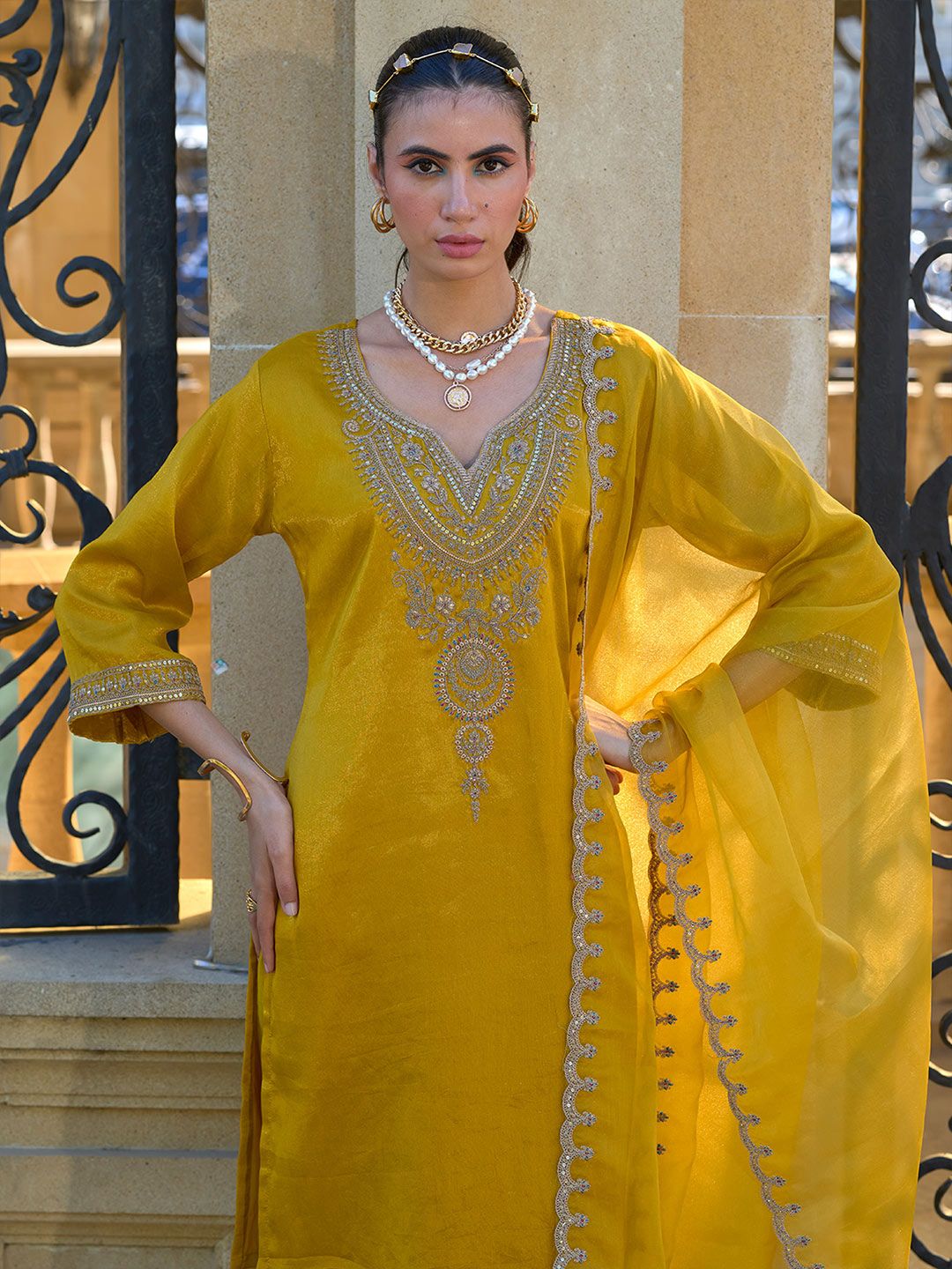 Indyancart IE Ethnic Motifs Embroidered Regular Zari Kurta with Trousers & With Dupatta