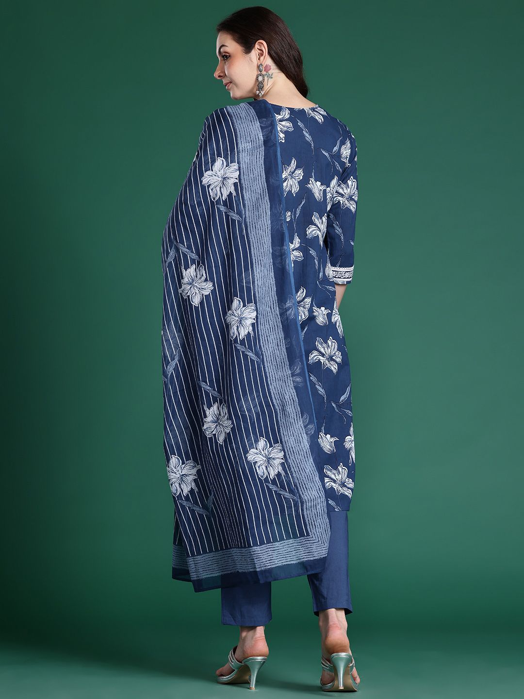 Floral Printed Regular Pure Cotton Kurta with Trousers & Dupatta