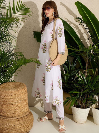 Women Floral Printed Regular Pure Cotton Kurta with Trousers