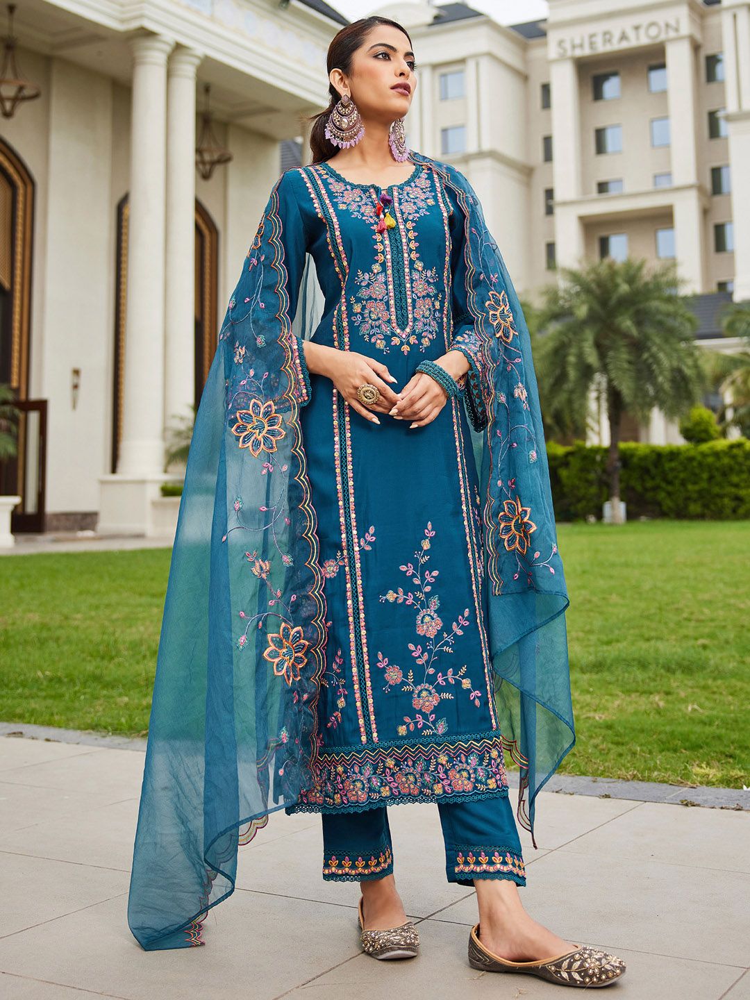 Women Ethnic Motifs Embroidered Regular Mirror Work Kurta with Trousers & With Dupatta