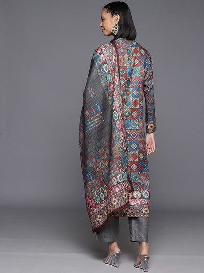 Indyancart VA Women's Winter Abstract Printed Wool Blend Straight Kurta Set with Dupatta