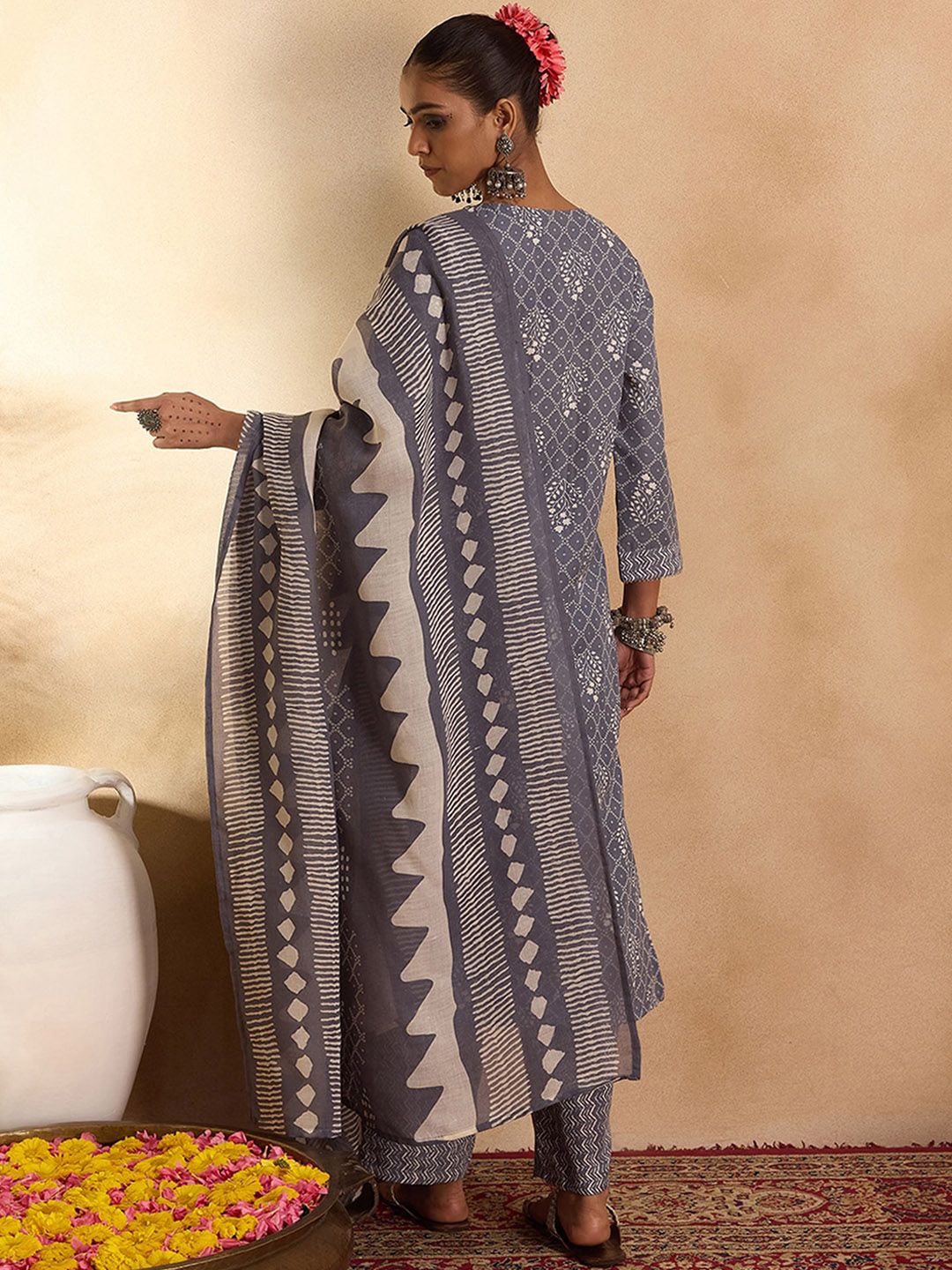 Indyancart IE Floral Printed Pure Cotton Straight Kurta with Trousers & Dupatta