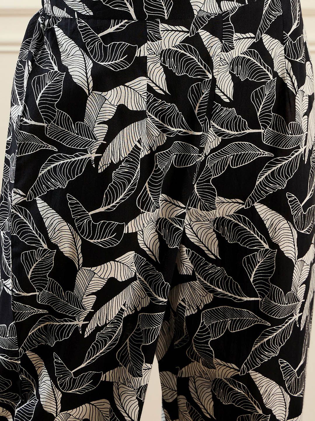 Women Floral Printed Regular Pure Cotton Kurta with Trousers