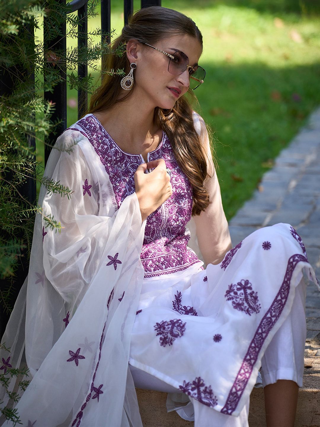 White Ethnic Motifs Embroidered Organza Straight Kurta & Trouser With Dupatta