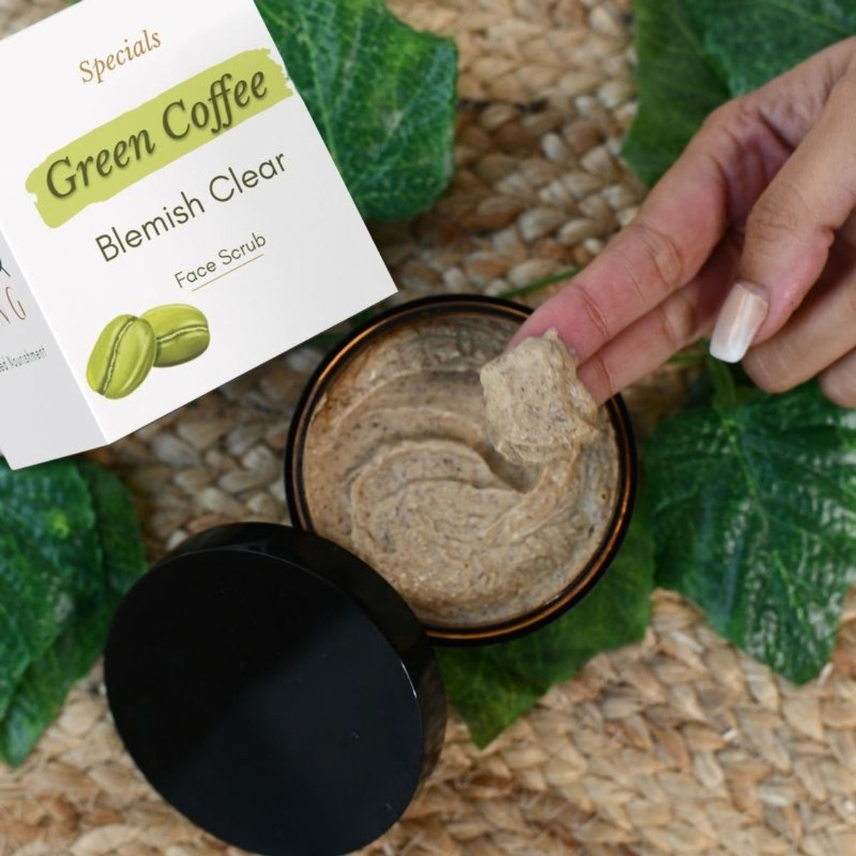 Mystiq Living Face Scrub & Exfoliator For Blackheads, Tan Removal For Glowing Skin With Walnut