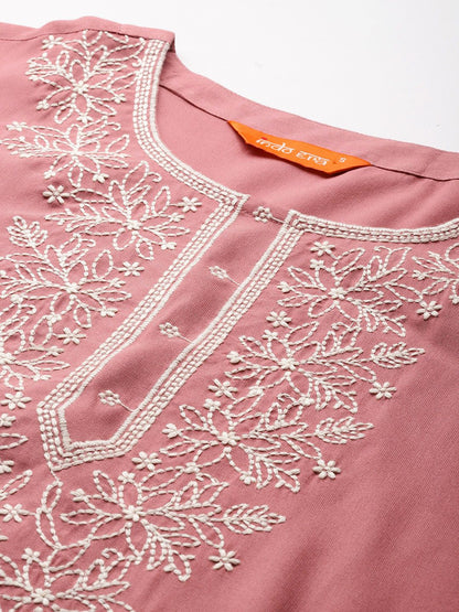 Indyancart IE Floral Embroidered Thread Work Kurta