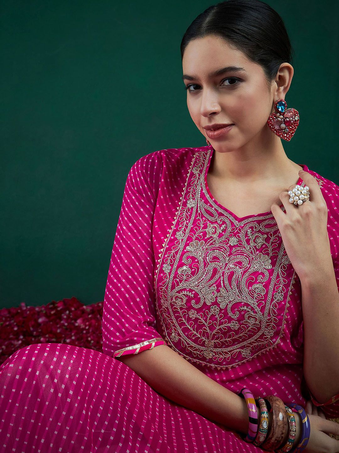 Dhiyona IE Ethnic Motifs Printed Sweetheart Neck Georgette Sequins Straight Kurtas