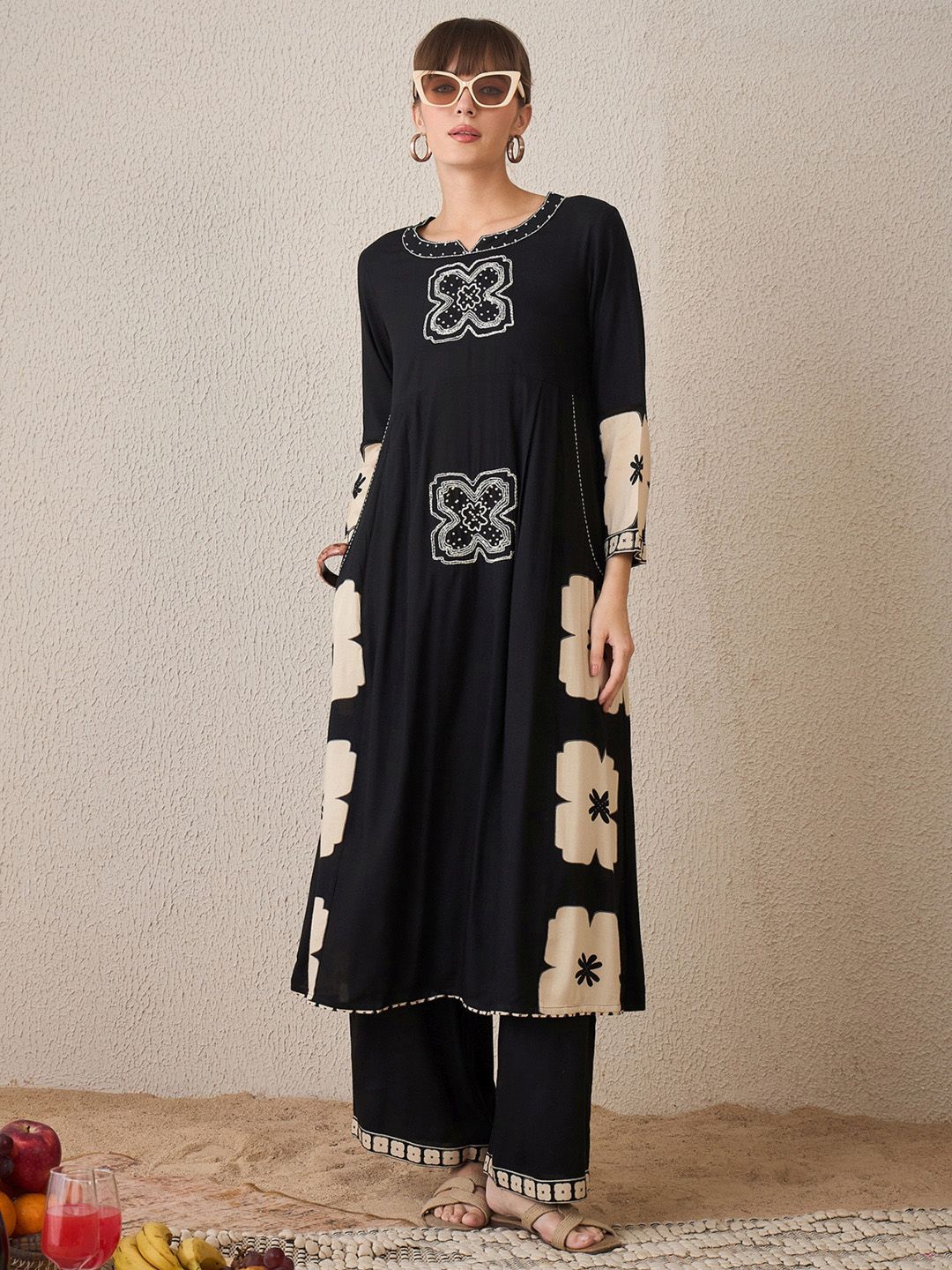 Floral Embroidered Notch Neck Empire Thread Work A-Line Kurta With Palazzo