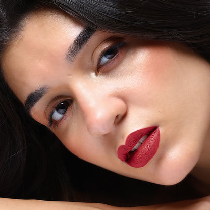 FLiCKA Flicka Attack Liquid Lipstick in shade Dream Castle, waterproof, smudge-proof, long-lasting lipstick on natural skin.