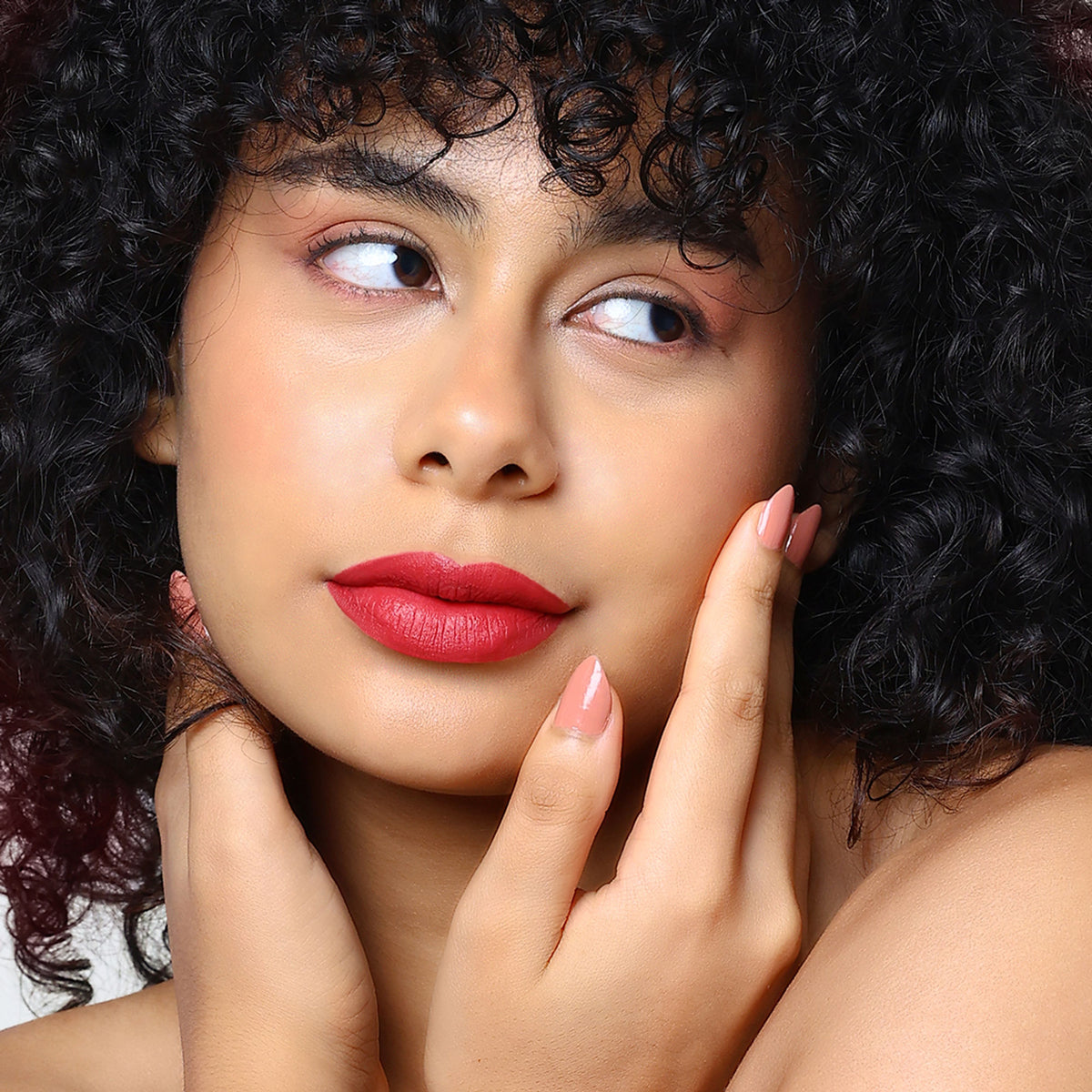FLiCKA Flicka Set with Attack Liquid Lipstick in Awesome Blossom, waterproof and smudge-proof, long-lasting pink lipstick on model