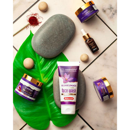 Siddhayu Kumkumadi Detan + Glow Face Scrub