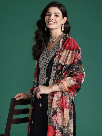 Indyancart IE Ethnic Motifs Embroidered Sequinned Kurta With Trousers & Dupatta