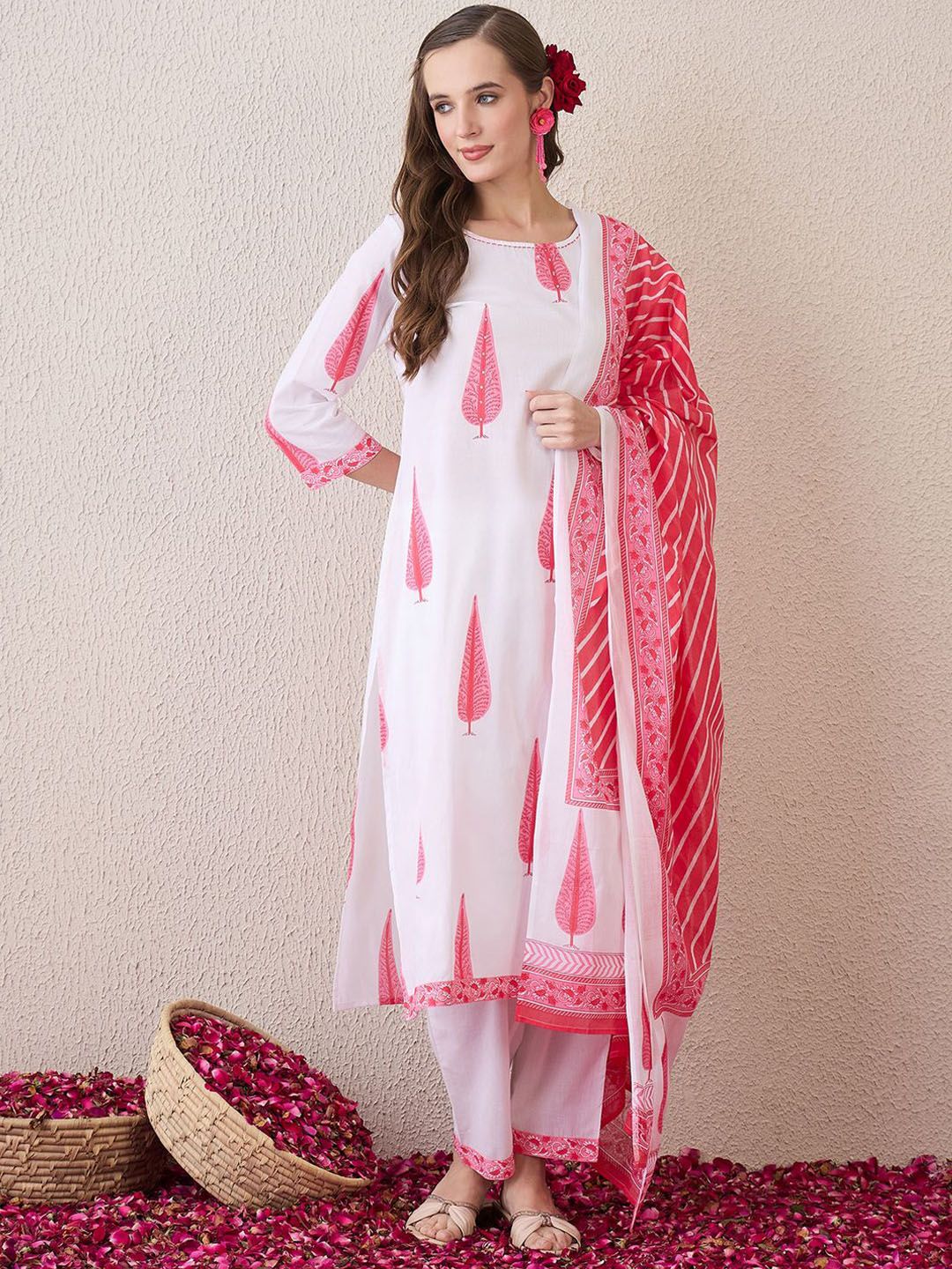 Floral Printed Round Neck Pure Cotton Straight Kurta With Trousers & Dupatta