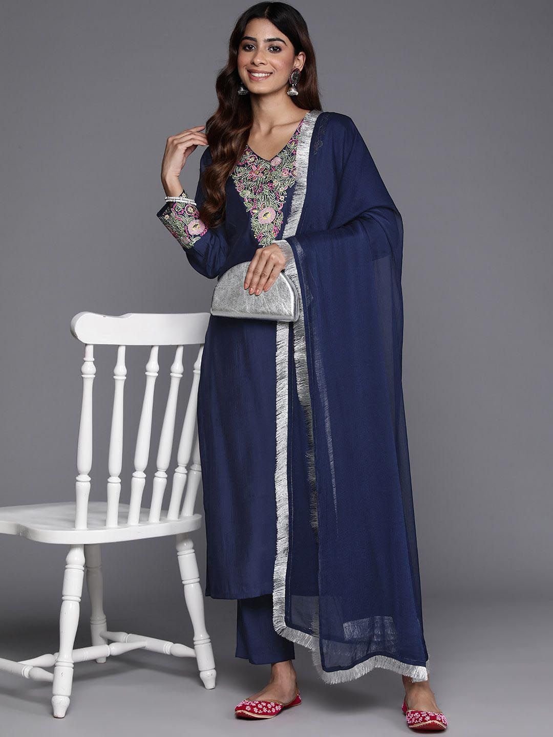 Indyancart VA Women's Floral Embroidered Thread Work Straight Kurta & Trousers With Dupatta