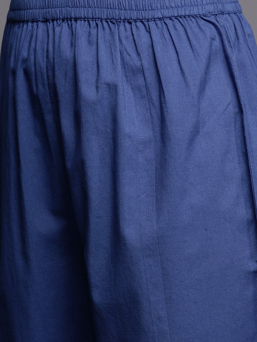 Indyancart VA Women's Blue Pure Cotton Floral Printed Sequinned Kurta with Trousers & With Dupatta