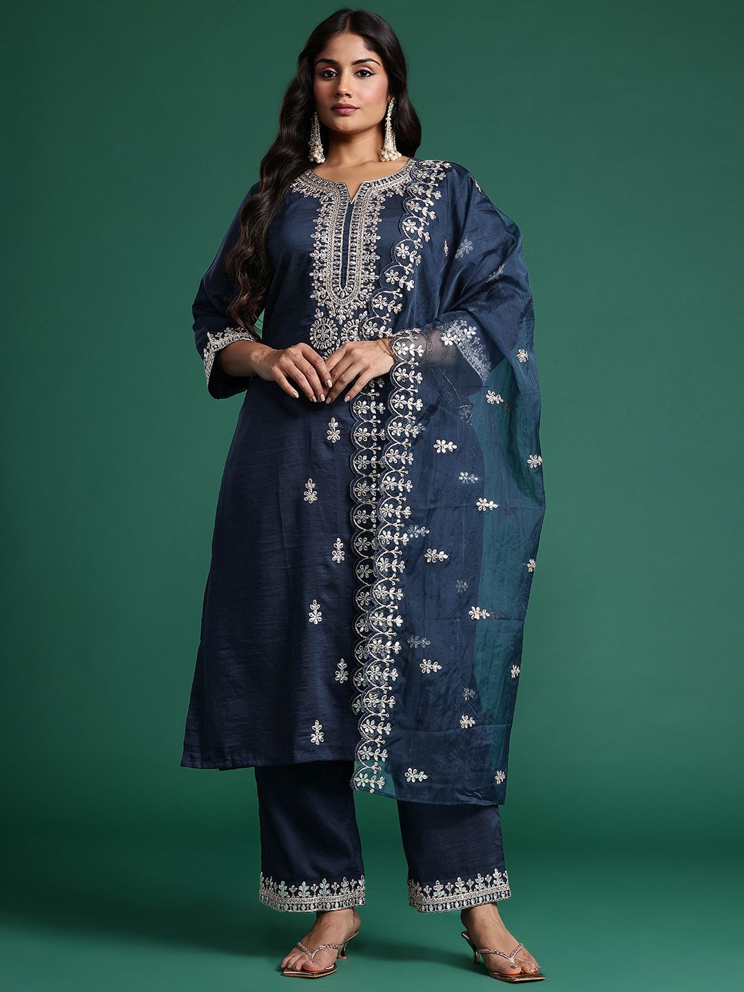 Indyancart IE Ethnic Motifs Embroidered Kurta with Trousers & Dupatta