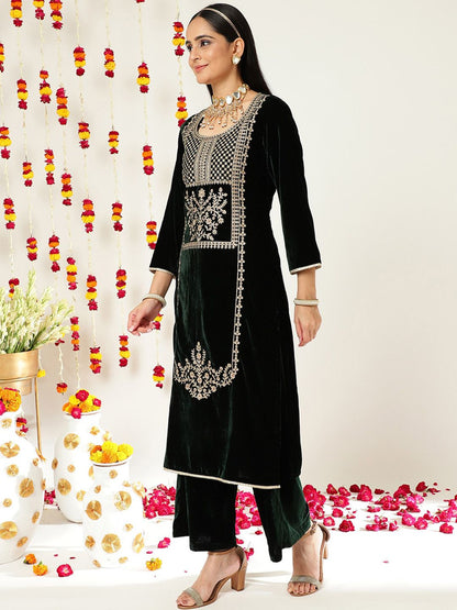 Indyancart VA Green Ethnic Motifs Embroidered Velvet Straight Kurta & Palazzos With Dupatta