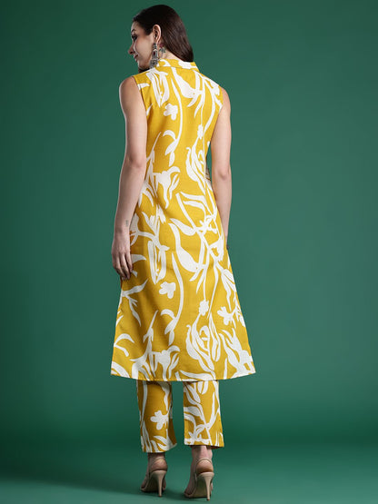 Indyancart IE Women Printed Regular Linen Kurta with Trousers