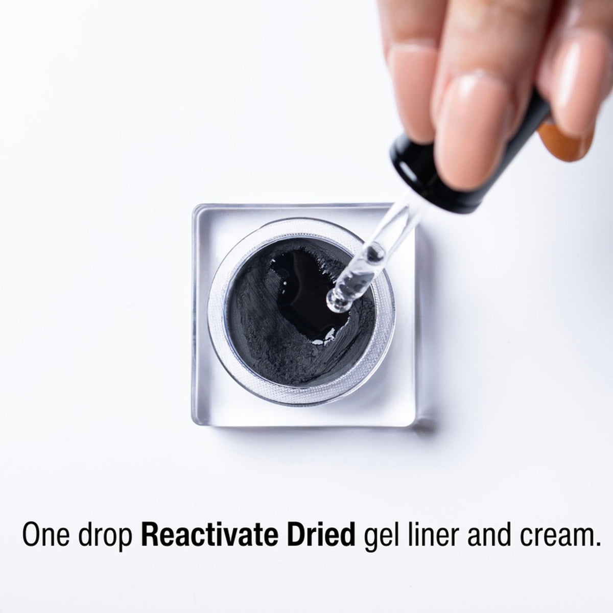 Europe Girl Revive Makeup Mixing Liquid in a clear bottle with a white pump, designed for blending and reviving makeup.