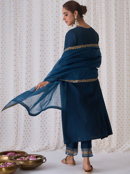 Indyancart IE Floral Embroidered Round Neck Liva Straight Kurta with Trousers & Dupatta
