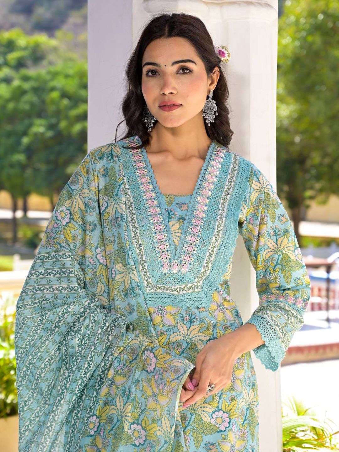 Indyancart VA Women'sFloral Printed Regular Mirror Work Pure Cotton Kurta With Trouser & Dupatta