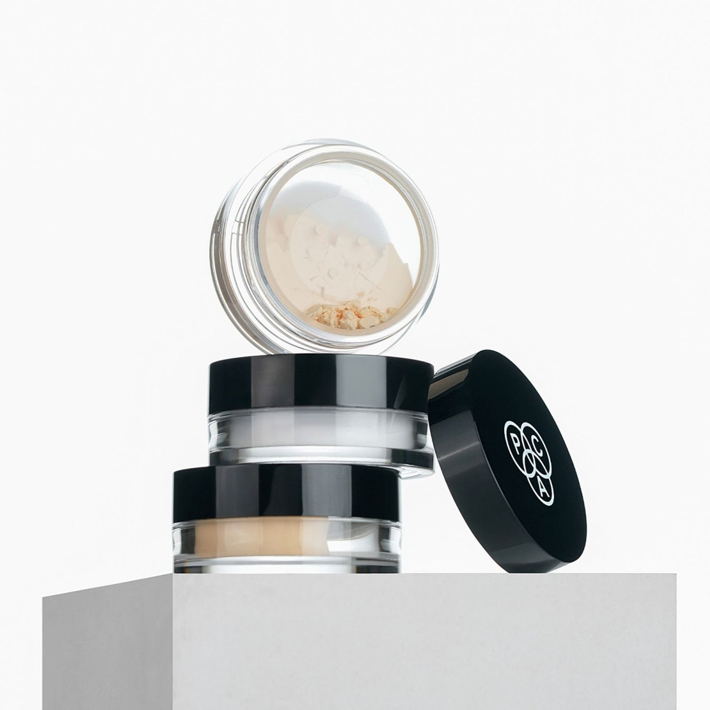 PAC HD Powder Banana - Absorbs Oil & Shine, Ultra Blurring Matte Finish, Prevents Flashbacks - Transparent