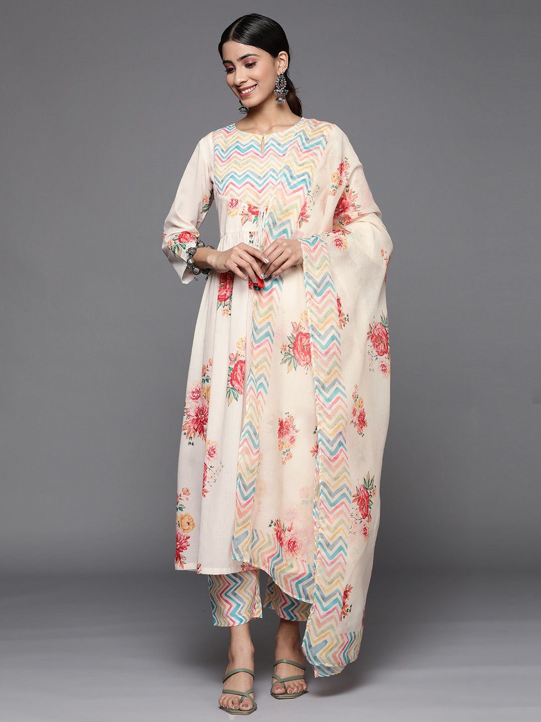 Indyancart VA Women's Floral Printed Keyhole Neck Empire Kurta Set