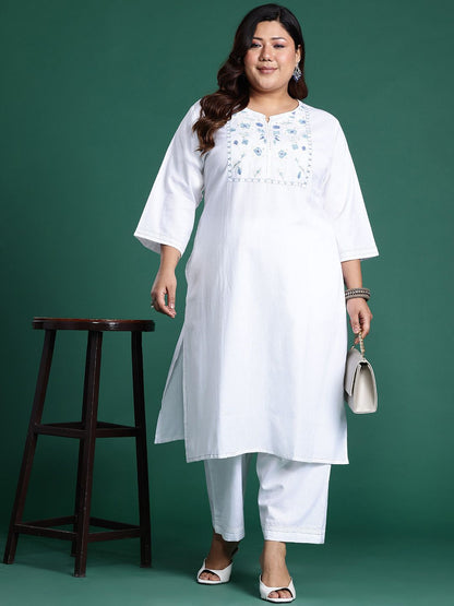 Indyancart IE Plus Size Floral Embroidered Sequinned Pure Cotton Kurta with Trousers