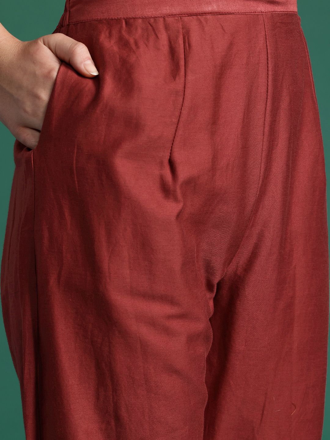 Indyancart IE Ethnic Motifs Embroidered Thread Work Chanderi Silk Kurta With Trousers & Dupatta