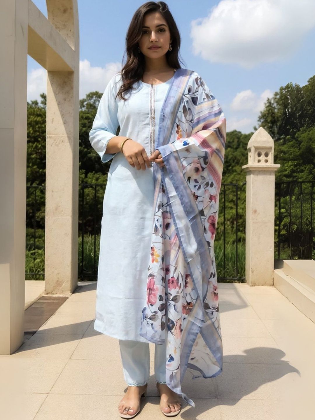 Women Round Neck Kurta with Trousers & Dupatta