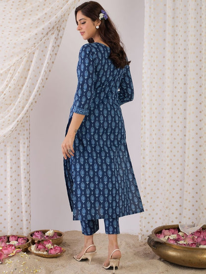 Women Ethnic Motifs Printed Pure Cotton Kurta with Trousers