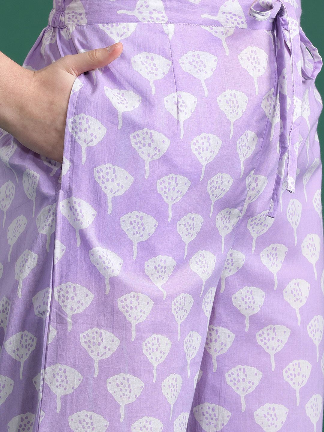 Indyancart IE Floral Printed Sequinned Pure Cotton Kurta With Trousers & Dupatta