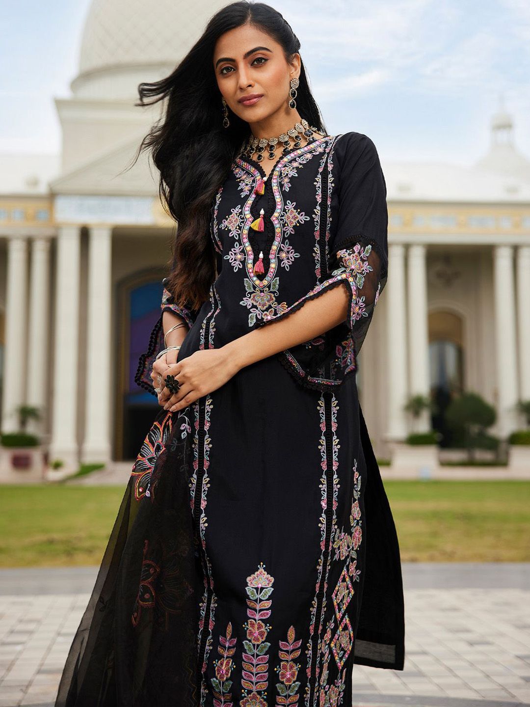 Women Ethnic Motifs Embroidered Regular Mirror Work Kurta with Trousers & With Dupatta