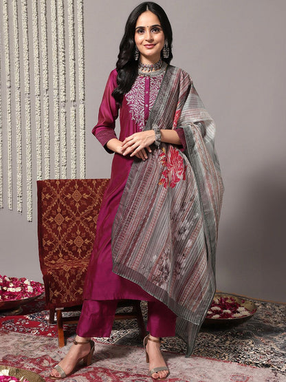 Indyancart VA Women'sMagenta Ethnic Motifs Yoke Design Thread Work Kurta Wth Trousers & With Dupatta